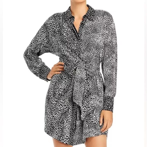 ALICE AND OLIVIA
Jodie Collared Shirt Dress - Picture 2 of 15